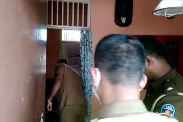 கணவனின் கொடூரச்செயல் - மூன்று பிள்ளைகளின் தாய் படுகொலை | Woman Was Murdered In A Colombo Apartment