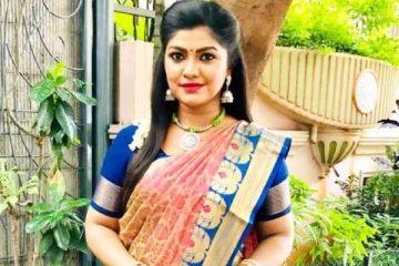 தனது மகளின் புகைப்படத்தை முதன்முதலாக வெளியிட்ட ரோஜா சீரியல் புகழ் நடிகை ஷாமிலி- வீடியோவுடன் இதோ