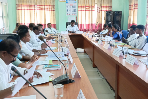 இராணுவத்தினர் வியாபார நடவடிக்கைகளில் ஈடுபடக்கூடாது! முன்வைக்கப்பட்ட தீர்மானம் | Army Personnel Should Engage Business Activities