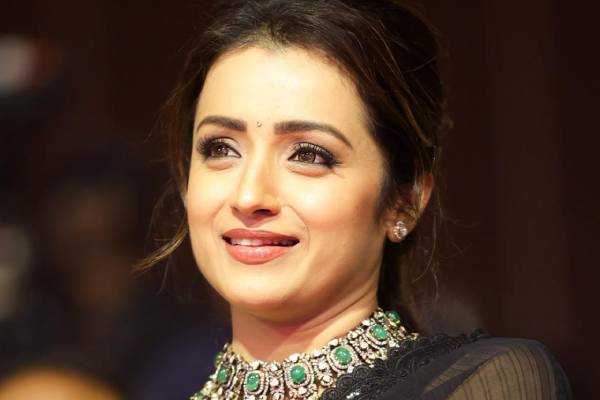 நடிகை த்ரிஷா 3வது படிக்கும்போது எவ்வளவு மார்க் வாங்கினார் பாருங்க | Trisha 3 Standard Report Card