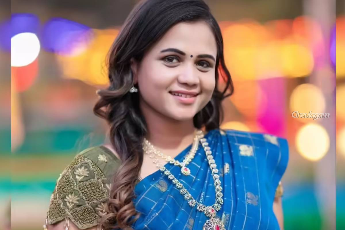சொந்த உழைப்பில் பிரம்மாண்ட வீடு கட்டியுள்ள தொகுப்பாளினி மணிமேகலை... House Warming புகைப்படங்கள் | Anchor Manimegalai House Warming Function