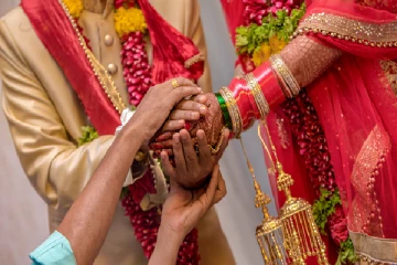 திருமண வைபவத்தில் கைகலப்பு; ஒருவருக்கு நேர்ந்த விபரீதம்!