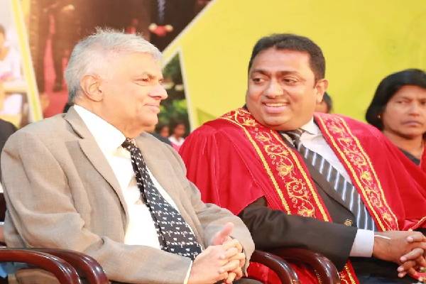 ரணில் விக்ரமசிங்க மற்றும் அகில விராஜ் காரியவசம்-Ranil Wickramasinghe and Akila Viraj Kariyavasam ரணில் விக்ரமசிங்க மற்றும் அகில விராஜ் காரியவசம்-Ranil Wickramasinghe and Akila Viraj Kariyavasam