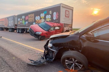 மணல் புயலால் ஏற்பட்ட பெரும் விபத்து! அடுத்தடுத்து வாகனங்கள் மோதியதில் 7 பேர் பலி