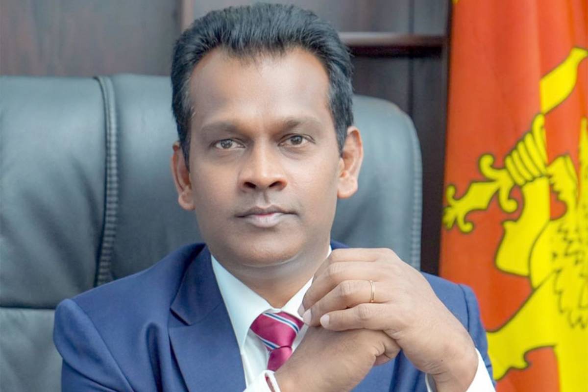 அரசைக் கவிழ்க்க சஜித் எடுக்கும் முயற்சி தோல்வி! மக்களின் ஆணை இருக்கும் வரை பதவியில் நீடிப்போம் - ருவான் ரணசிங்க | Sajith S Attempt To Overthrow The Government Fails அரசைக் கவிழ்க்க சஜித் எடுக்கும் முயற்சி தோல்வி! மக்களின் ஆணை இருக்கும் வரை பதவியில் நீடிப்போம் - ருவான் ரணசிங்க | Sajith S Attempt To Overthrow The Government Fails