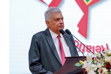 இலங்கையின் பொருளாதாரம் முச்சக்கர வண்டி போல் - ரணில் வெளியிட்ட தகவல்