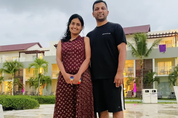 கனேடிய தம்பதியரை விமானத்தில் ஏற அனுமதி மறுத்த விமான நிறுவனம்: 7,000 டொலர்கள் இழப்பீடு வழங்க உத்தரவு | Airlines To Pay 7000 Usd For Couples In Canada