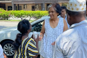 நெகிழ்ச்சியான முறையில் புத்தாண்டை கொண்டாடிய சந்திரிக்கா பண்டாரநாயக்க