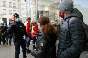 ஓமிக்ரான் தொற்று... பிரான்சில் எட்டு பேர் சந்தேகத்தில்