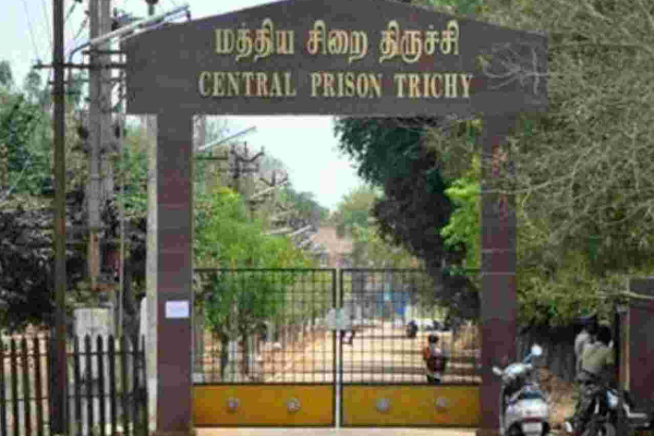 தமிழகத்தில் பரபரப்பு;   30  இலங்கை தமிழர்கள்  தற்கொலை முயற்சி! | Tamil Nadu 30 Sri Lankan Tamils Suicide