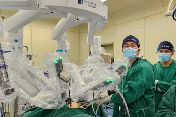 5000 கிமீ தொலைவில் இருந்து ரோபோ மூலம் நுரையீரல் கட்டியை அகற்றிய வைத்தியர்