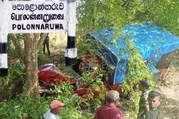 சற்று முன்னர் நீதிமன்ற வழக்கிற்காக சென்றவேளை அனர்த்தம் : ஒருவர் பலி ஐவர் படுகாயம்
