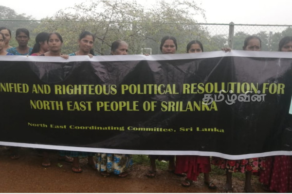 முல்லைத்தீவில் கொட்டும் மழையிலும் 100 நாள் செயல் முனைவு(Photos) | Action Even In The Pouring Rain In Mullaitivi