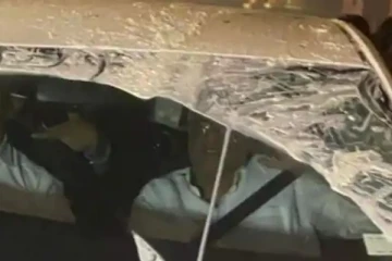 கேவத்தில் தல ரசிகர்கள்! பால் பாக்கெட்டில் அடி வாங்கிய வலிமை தயாரிப்பாளர்