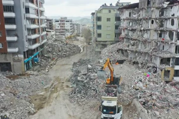 துருக்கியில் மீண்டும் ஏற்பட்ட பாரிய நிலநடுக்கம்