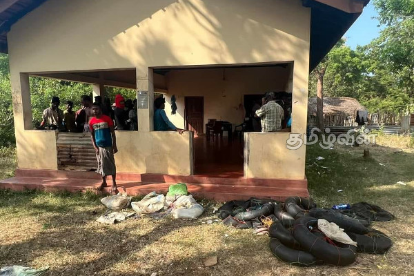 தண்ணிமுறிப்பு குளத்தில் அத்துமீறி மீன்பிடியில் ஈடுபட்ட பெரும்பான்மையினர்: மக்களிடையே முறுகல் நிலை | 38 Arrested Illegal Fishing Thanimurippu