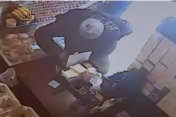 ஹொரணையில் பல்பொருள் அங்காடியில் திருட்டு