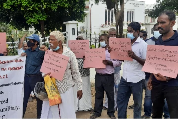 மஹிந்தவின் யாழ் விஜயத்திற்கு எதிர்ப்புப் போராட்டம்- களக் கண்காணிப்பில் புலனாய்வாளர்கள்!