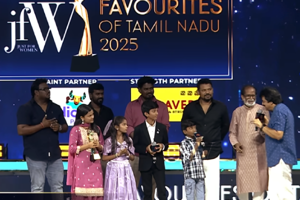 சரிகமப திவினேஷ் பாட அழுத பிரபலம் - ஸ்ரீனிவாஸ் கூறியது உண்மைதானோ | Saregamapa Divinesh Performance Srinivas Emotional சரிகமப திவினேஷ் பாட அழுத பிரபலம் - ஸ்ரீனிவாஸ் கூறியது உண்மைதானோ | Saregamapa Divinesh Performance Srinivas Emotional