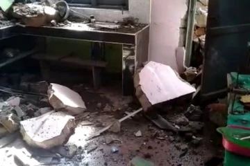 சீரற்ற காலநிலையால் இடிபாடுகளுக்குள் சிக்கி நபர் பலி!