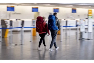 ஜேர்மனியில் 11 விமான நிலையங்களின் பணியாளர்கள் வேலை நிறுத்தம்: விவரம் செய்திக்குள்