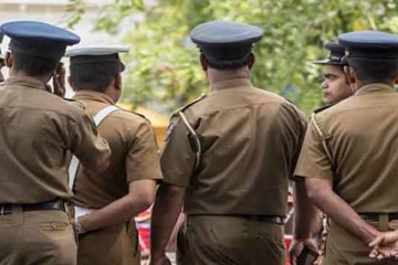 மாணவர்கள் மீது மின்சாரம் பாய்ச்சி கொடூரமாக தாக்கிய அதிபர்