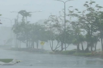 நாட்டில் பல பகுதிகளில் 100 மில்லிமீற்றர் வரை பலத்த மழை