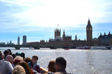 தேம்ஸ் நதியில் 5 ஆயிரம் ஆண்டுகளுக்கு முந்தைய மனித எலும்பு  கண்டெடுப்பு