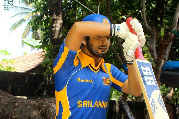ட்ரெண்டாகும் இலங்கை வீரர்! யாழில் சிலையாய் பிரம்மாண்டமாக எழுந்து நிற்கும் கிரிக்கெட் வீரர் குமார் சங்கக்கார | Kumar Sangakkara Sri Lanka Viral Photos Jaffna