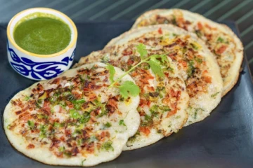 Instant Uttapam: மாவு அரைக்க தேவையில்லை.., 15 நிமிடத்தில் ஊத்தப்பம் செய்யலாம்