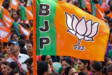 டெல்லியில் ஆட்சியை பிடிக்க போவது யார்? போட்டியில் முந்தும் பாஜக