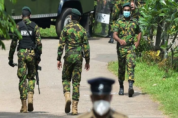 துப்பாக்கி வியாபாரத்தில் ஈடுபட்டவர் சிக்கினார் | A Gun Dealer Was Caught