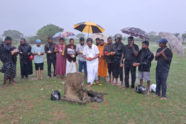 சம்பூர் ஆலங்குளம் மாவீரர் துயிலும் இல்லத்தில் சிறீதரன் அஞ்சலி | Sritharan Mp Tribute Sampur Maveerar Thuyum Illam சம்பூர் ஆலங்குளம் மாவீரர் துயிலும் இல்லத்தில் சிறீதரன் அஞ்சலி | Sritharan Mp Tribute Sampur Maveerar Thuyum Illam