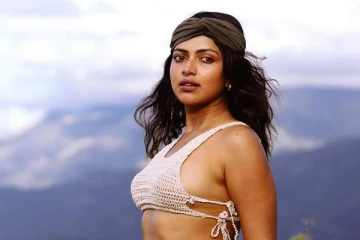 அமலா பால் ஹாட் போட்டோஷூட்