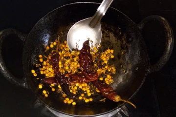 இருமலை ஓட ஓட துரத்தும் சக்திவாய்ந்த திப்பிலி ரசம்...எப்படி செய்வது தெரியுமா?