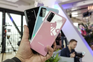 புதிதாக ஒரு ஸ்மார்ட்போன் வாங்கும் முன் இதையெல்லாம் கவனிங்க! இந்த தப்பை பண்ண வேணாம்