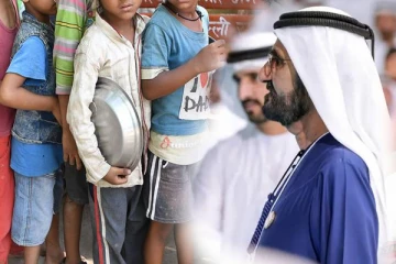 ஏழை மக்களுக்கு உணவளிக்கும் ஐக்கிய அரபு அமீரகம்!