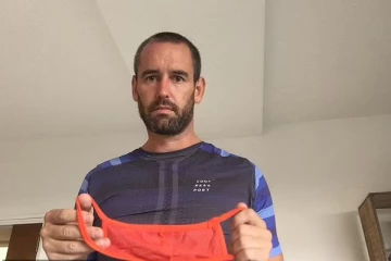 மாஸ்க் இல்லாமல் ரயில் பயணம்: வெளிநாட்டில் சிக்கிய பிரித்தானியர்