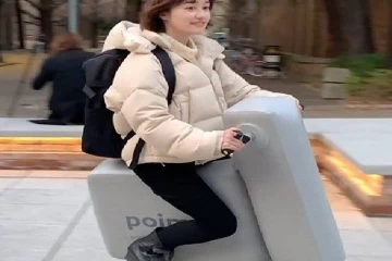 சூட்கேஸ் வடிவில் சூப்பர் ஸ்கூட்டர்: காற்றை நிரப்பி பயணிக்கலாம்