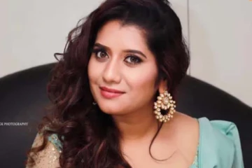 தொகுப்பாளினி பிரியங்காவின் சம்பளம் எவ்வளவு தெரியுமா?