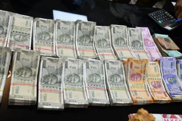 தீவிர சோதனையில் ரூ.4,658 கோடி பணம், பொருள் பறிமுதல் - தமிழகத்தில் மட்டுமே ரூ.460 கோடி!