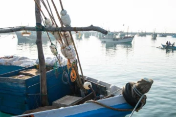 யாழ்.வடமராட்சியில் எச்சரிக்கை மீறி மீன்பிடிக்க சென்ற மீனவர்களுக்கு நேர்ந்த கதி!