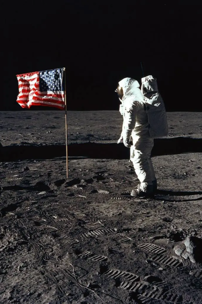 நிலவில் அமைய உள்ள ஹொட்டல் - தங்குவதற்கு இத்தனை கோடி கட்டணமா? | Plan For First Hotel In Moon In 2032 Its Cost