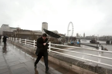 பிரித்தானியாவை தாக்க வரும் Malik புயல்! வானிலை ஆய்வு மையம் விடுத்துள்ள எச்சரிக்கை