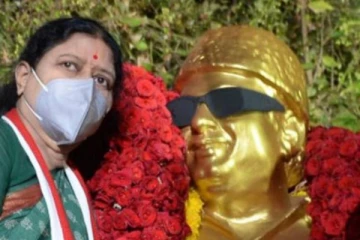 சசிகலாவின் பலே திட்டம்: கலக்கத்தில் முக்கிய புள்ளிகள்