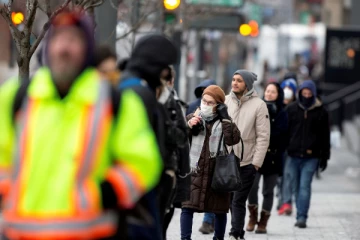 கனடாவில் கொரோனா தொற்றாளர்களின் எண்ணிக்கையில் அதிகரிப்பு