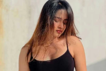 சீரியல் நடிகை காவியா அறிவுமணியின் லேட்டஸ்ட் புகைப்படங்கள்..