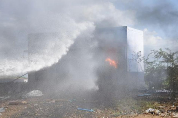 பாகிஸ்தான் சட்டவிரோத பட்டாசு ஆலையில் வெடி விபத்துக்குள்ளாகி 4 பேர் பலி | 4Killed Explosion Illegal Cracker Factory Pakistan பாகிஸ்தான் சட்டவிரோத பட்டாசு ஆலையில் வெடி விபத்துக்குள்ளாகி 4 பேர் பலி | 4Killed Explosion Illegal Cracker Factory Pakistan