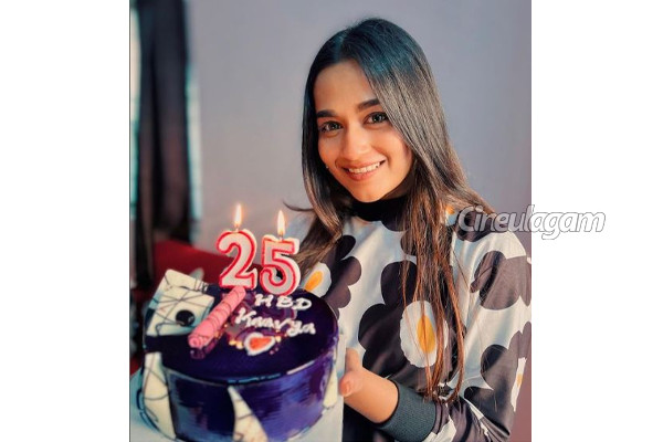 எல்லோரும் அந்த விஷயத்தை மட்டும் கேட்கிறார்கள்- பாண்டியன் ஸ்டோர்ஸ் சீரியலில் விலகிய உண்மை காரணம் குறித்து காவ்யா அறிவுமணி | Kaavya Arivumani Real Reason Toquit Pandian Stores