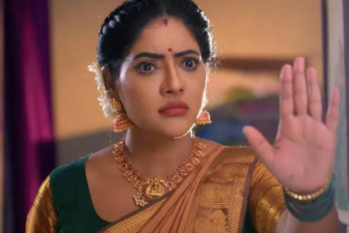 ரேவதி காட்டிய வீடியோவால் கொதித்த சந்திரகலா.. கார்த்தி - ரேவதியை பிரிக்க புதிய சதி! - கார்த்திகை தீபம் இன்றைய எபிசோட் அப்டேட் | Zee Tamizh Karthigai Deepam 2 Serial Episode ரேவதி காட்டிய வீடியோவால் கொதித்த சந்திரகலா.. கார்த்தி - ரேவதியை பிரிக்க புதிய சதி! - கார்த்திகை தீபம் இன்றைய எபிசோட் அப்டேட் | Zee Tamizh Karthigai Deepam 2 Serial Episode
